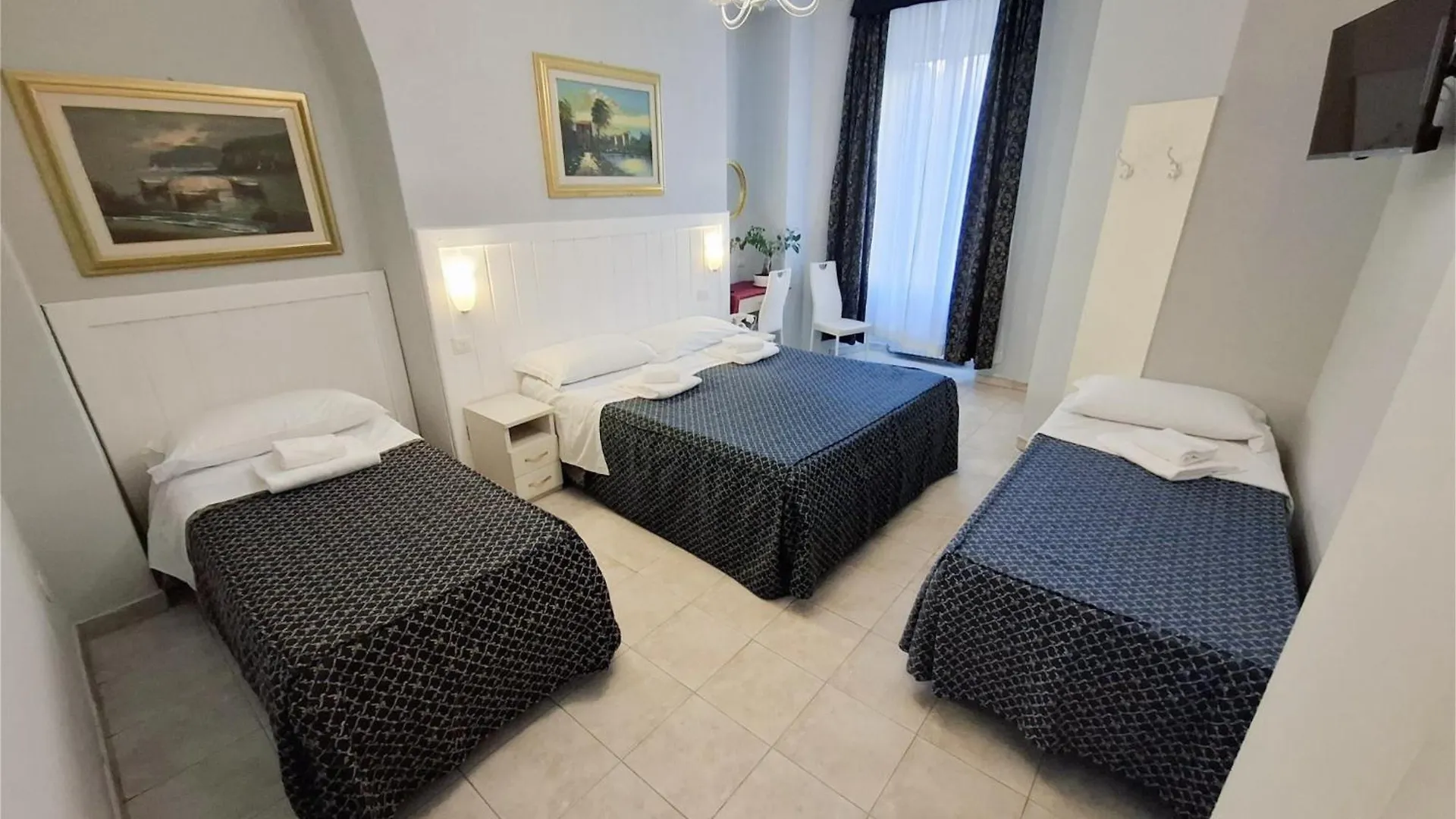 Hotel Aurelia Milano Centrale 2*,