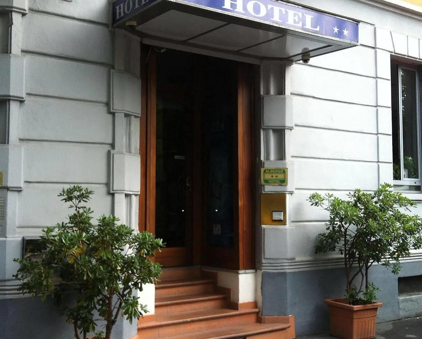 **  Hotel Aurelia Milano Centrale İtalya